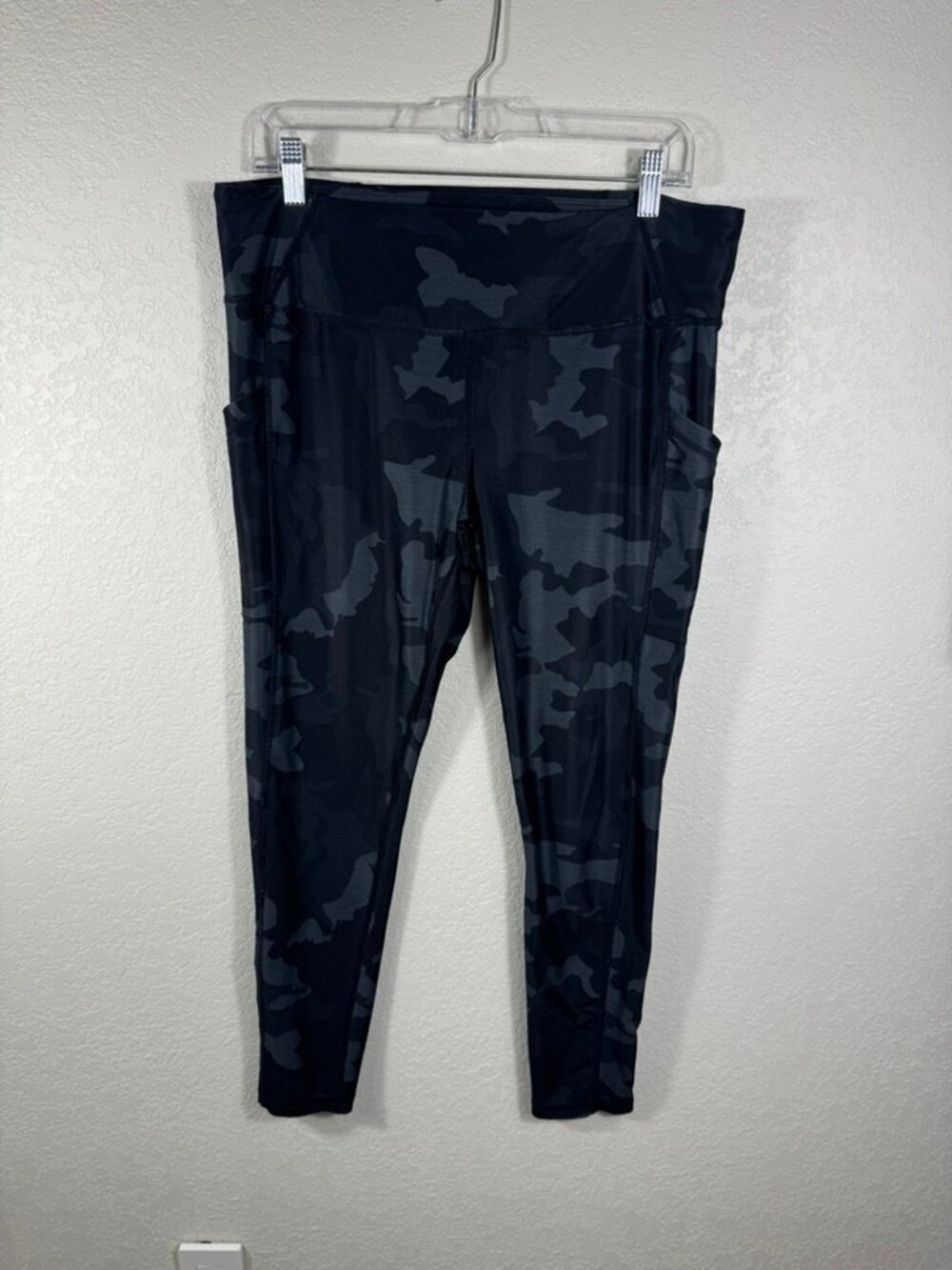 prAna Electa Leggings Womens XL Black Camo High Rise Side Pockets Yoga Hiking